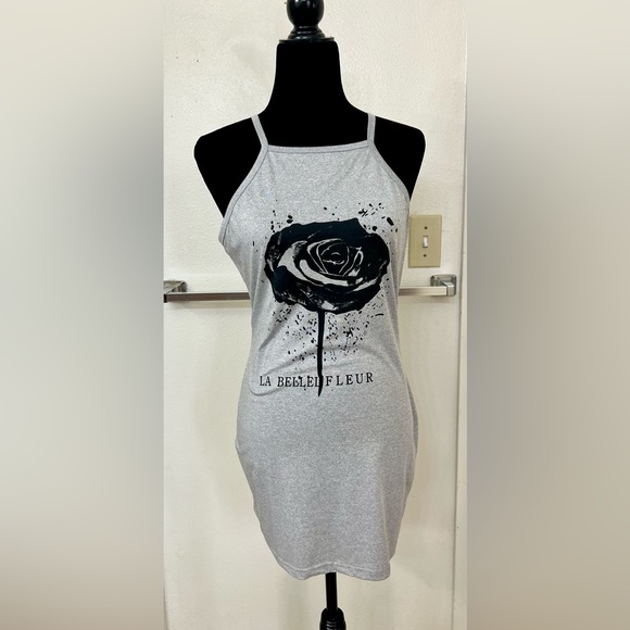 🩶🖤Super comfy T-shirt dress🖤🩶 - Picture 4 of 5